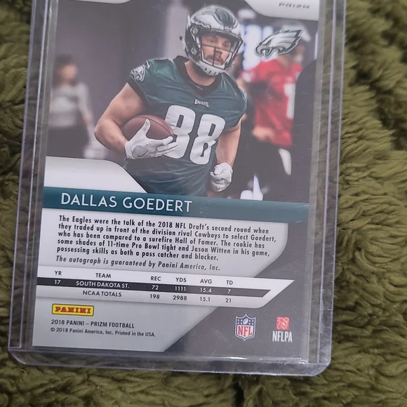 Panini Prizm Dallas Goedert Football Card - Green, White - Picture 2 of 2